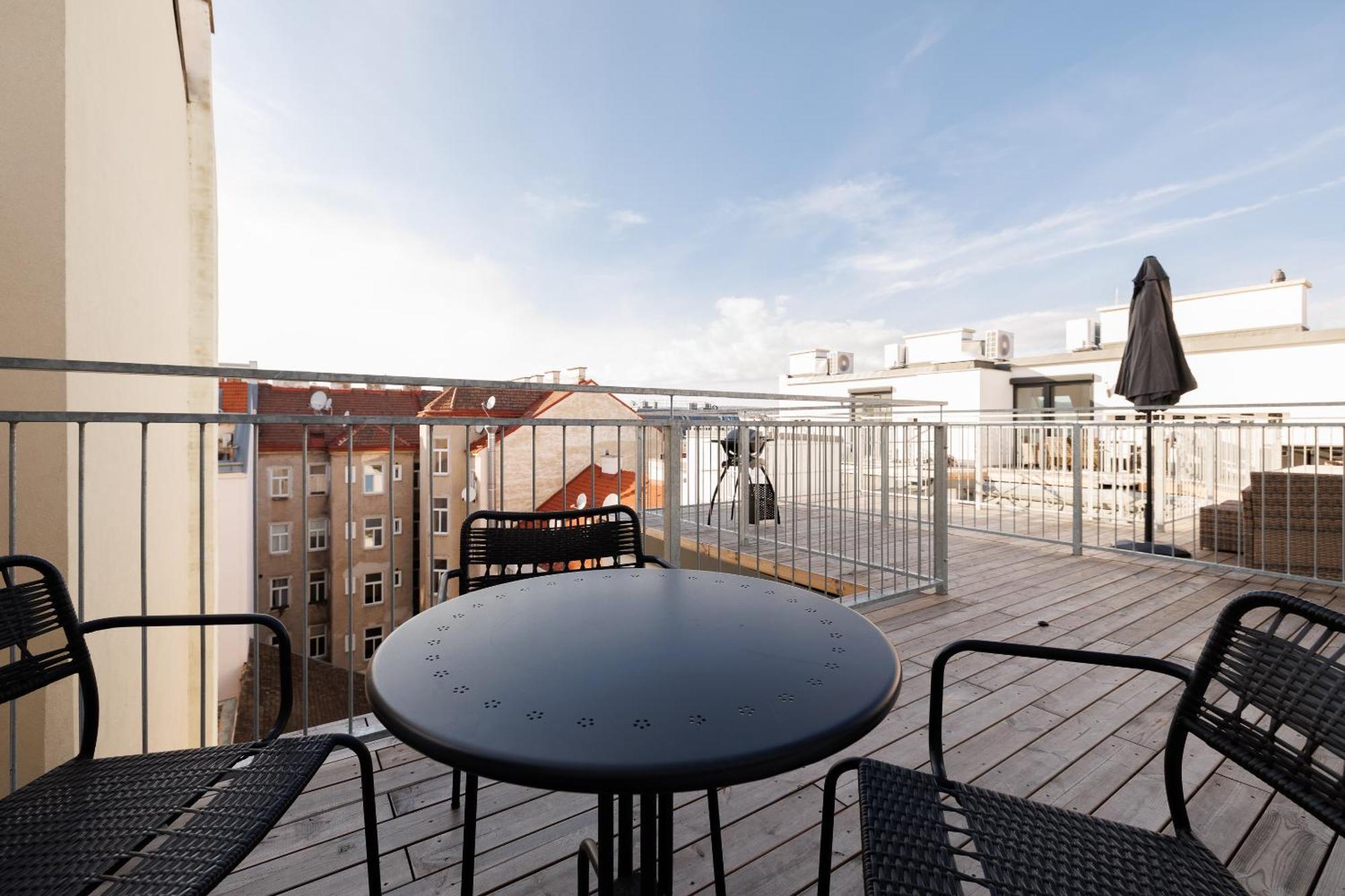 Symphony Apartments 42 - Modern Loft With Terrace And Grill In Central Location 维也纳 外观 照片